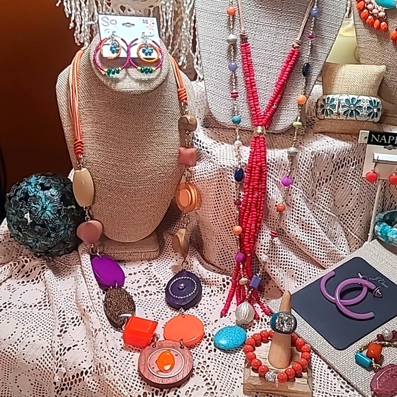 Huge Hot Summer ☀️ Brights 17-Item Jewelry Fiesta! BCBG, J.Crew, Baublebar, more - Picture 3 of 16